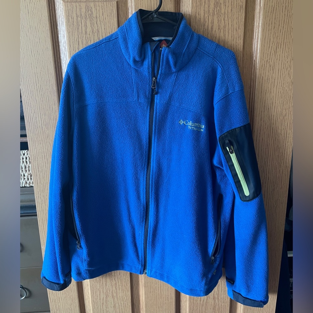 Columbia interchange omniheat fleece jacket. Early omniheat version.